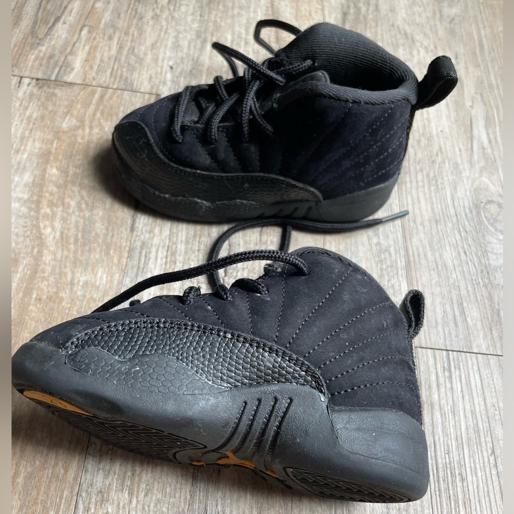 7C JORDAN 12 BLACK TAXI
